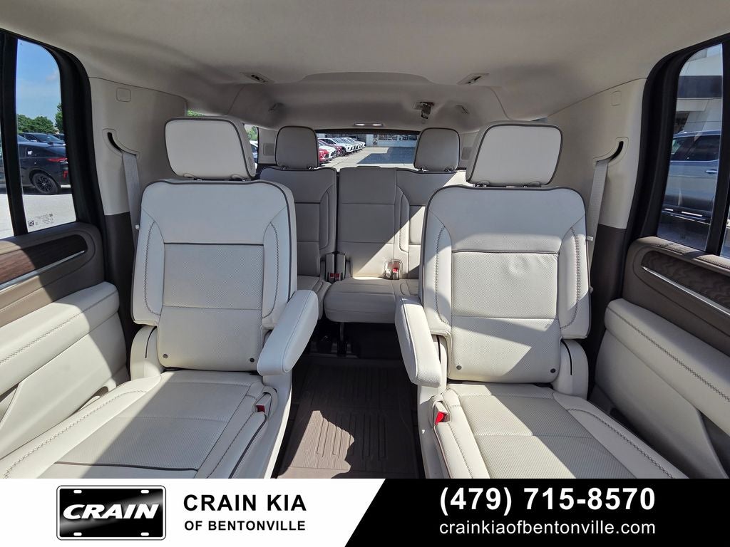 2024 GMC Yukon XL Denali - 4WD / PANORAMIC SUNROOF / ONE OWNER