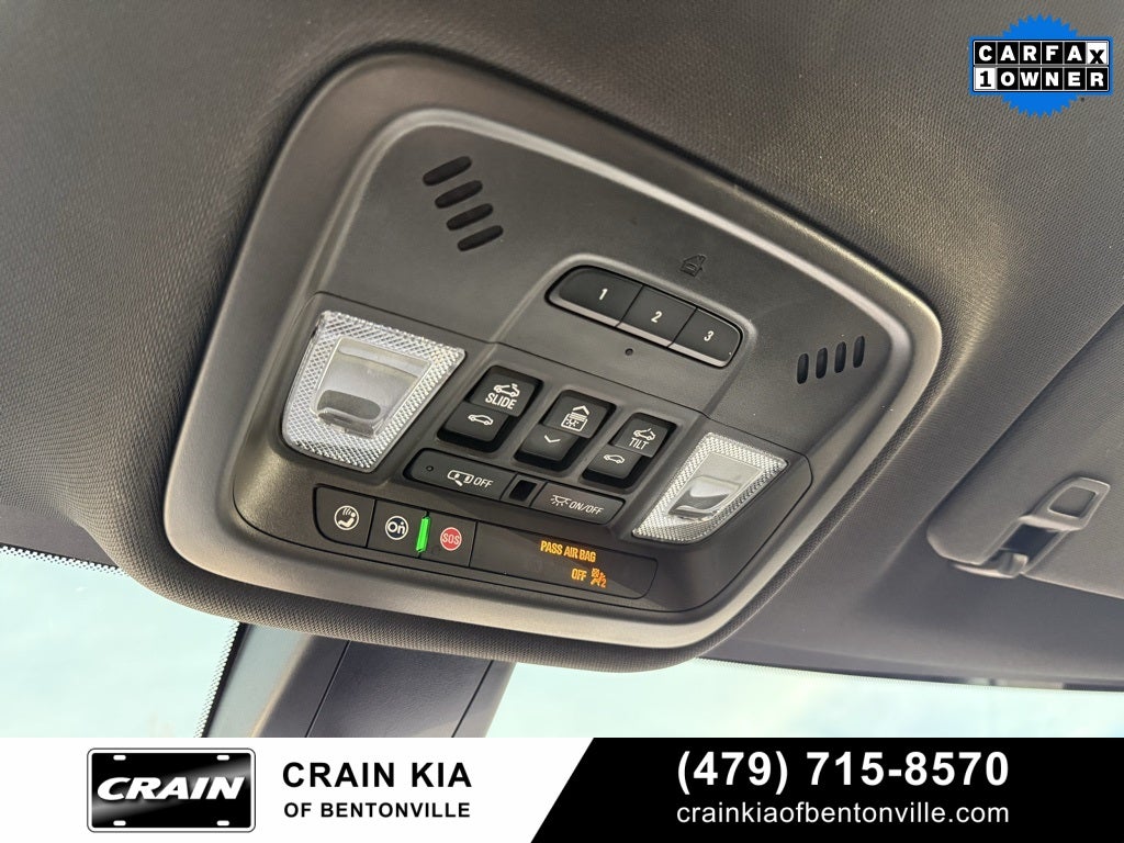 2023 Chevrolet Traverse RS - AWD / DUAL SUNROOF / CLEAN CARFAX / ONE OWNER