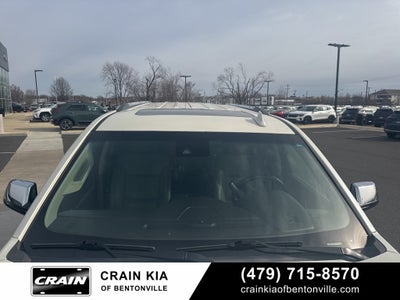 2015 Chevrolet Suburban LTZ - 4WD / SUNROOF / DVD / CLEAN CARFAX