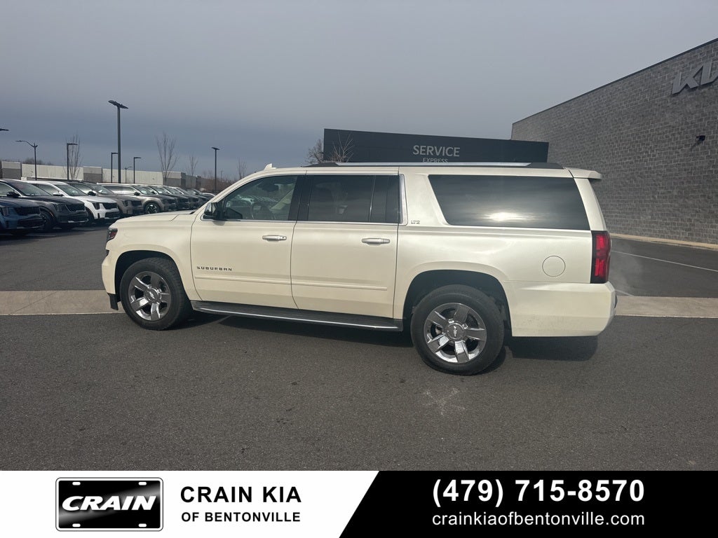 2015 Chevrolet Suburban LTZ - 4WD / SUNROOF / DVD / CLEAN CARFAX