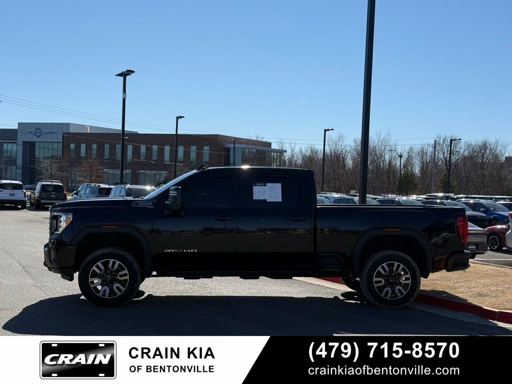 2022 GMC Sierra 2500HD AT4 - 4WD / SUNROOF / CLEAN CARFAX