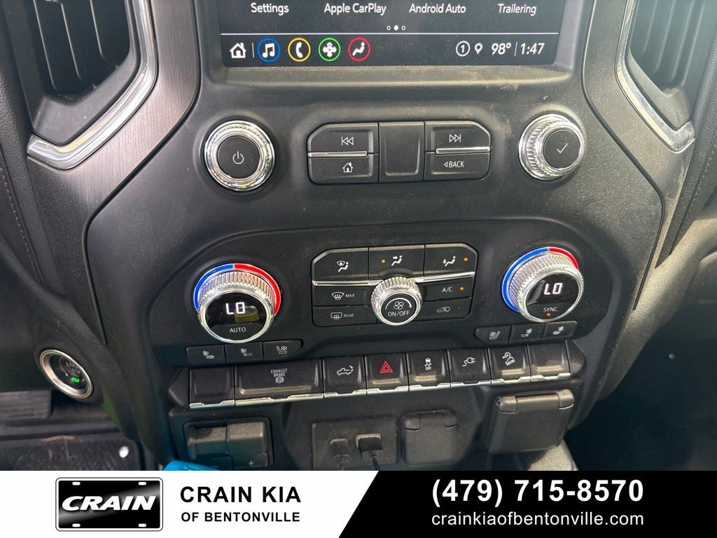 2022 GMC Sierra 2500HD AT4 - 4WD / CLEAN CARFAX