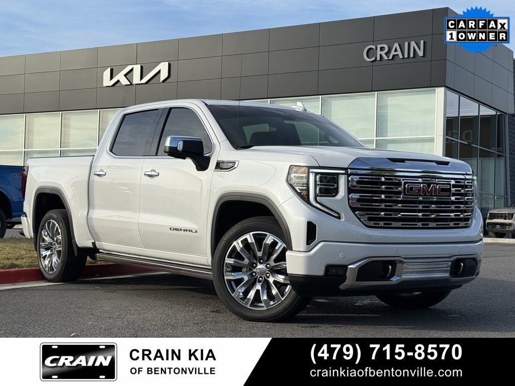 2025 GMC Sierra 1500 Denali - 4WD / SUNROOF / CLEAN CARFAX / ONE OWNER