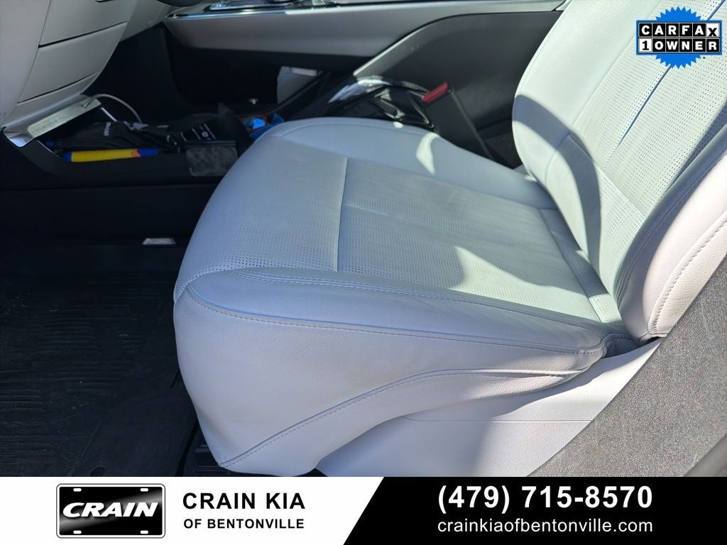 2024 Cadillac LYRIQ Sport - AWD / PANORAMIC SUNROOF / ONE OWNER