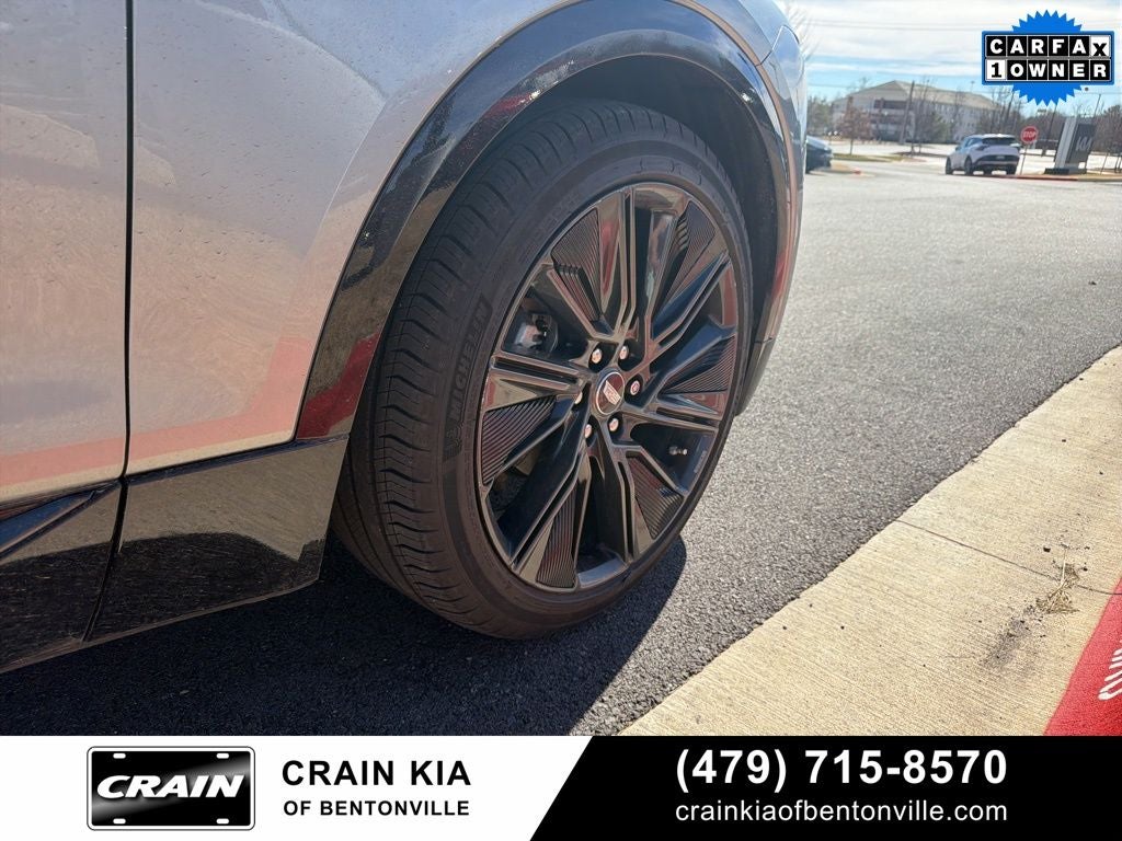 2024 Cadillac LYRIQ Sport - AWD / PANORAMIC SUNROOF / ONE OWNER