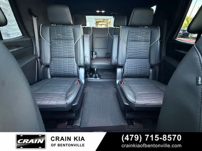 2026 Cadillac Escalade Platinum Sport - 4WD / PANORAMIC SUNROOF / CLEAN CARFAX