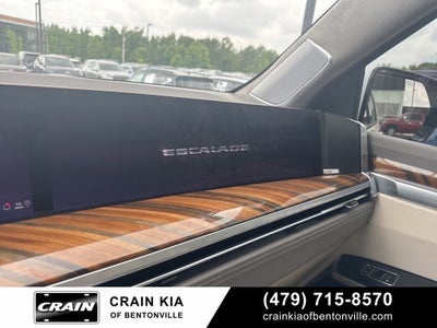 2025 Cadillac Escalade Sport Platinum - 4WD / PANORAMIC SUNROOF / CLEAN CARFAX