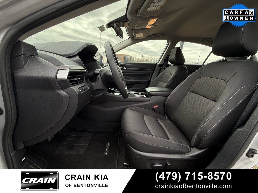 2024 Nissan Altima 2.5 SV - CLEAN CARFAX / ONE OWNER