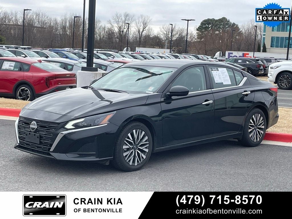 2024 Nissan Altima 2.5 SV - CLEAN CARFAX / ONE OWNER