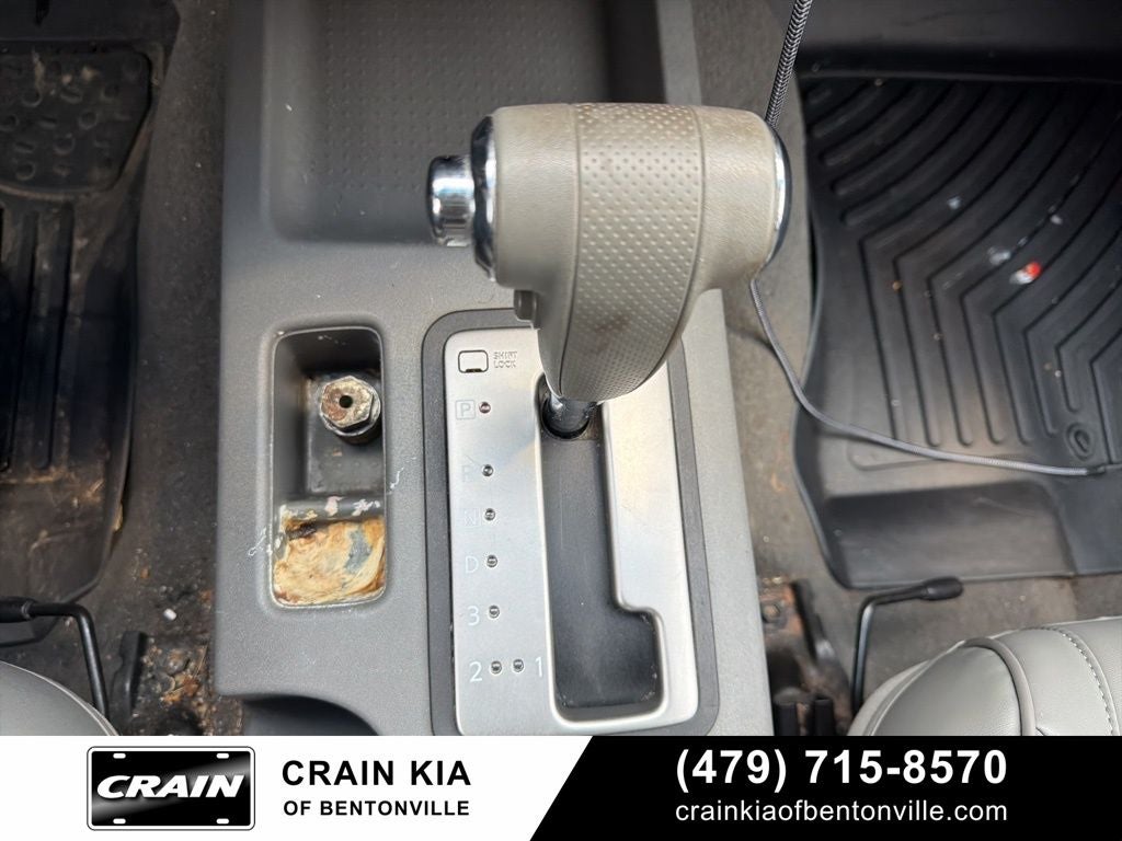 2008 Nissan Frontier SE I4 - 4WD / CLEAN CARFAX HISTORY