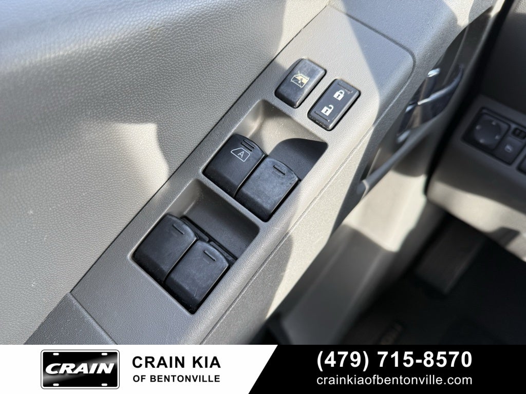 2019 Nissan Frontier SV - CLEAN CARFAX