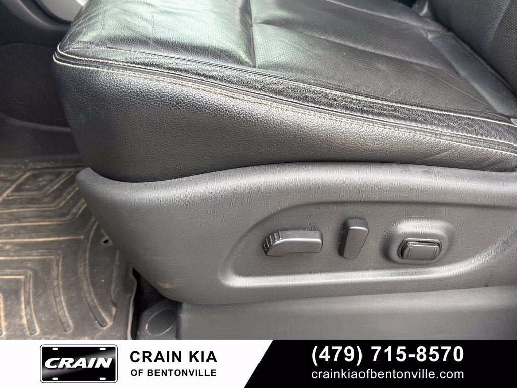2017 Nissan Titan XD PRO-4X - 4WD / CLEAN CARFAX