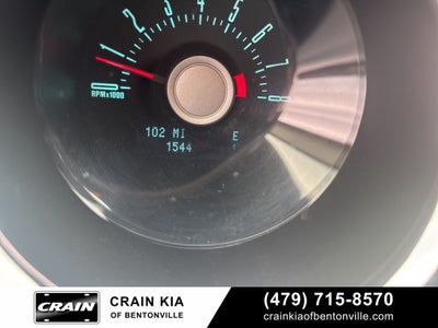 2011 Ford Mustang V6 - CLEAN CARFAX