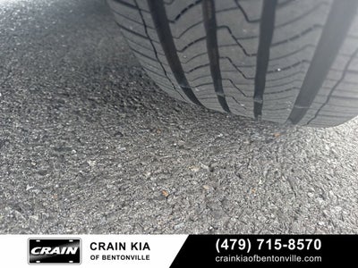 2011 Ford Mustang V6 - CLEAN CARFAX