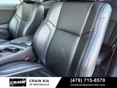 2017 Dodge Challenger R/T - CLEAN CARFAX / SUNROOF
