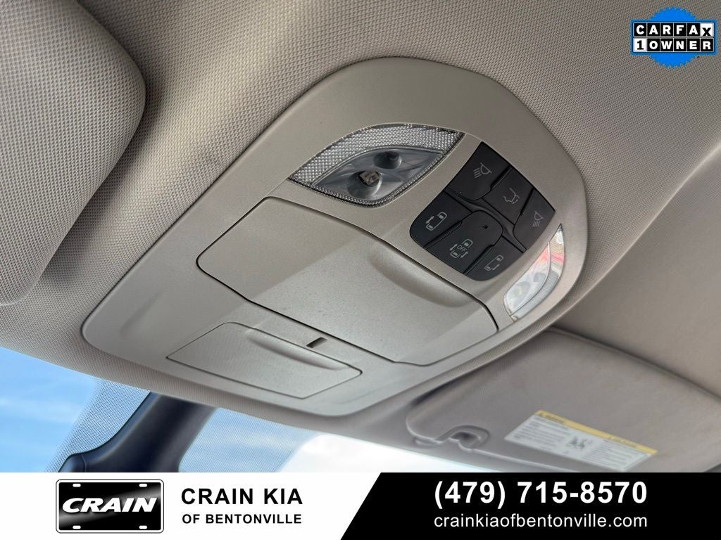 2024 Chrysler Pacifica Touring L - CLEAN CARFAX / ONE OWNER