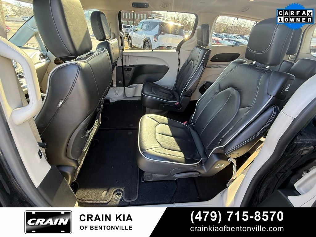 2023 Chrysler Pacifica Limited - PANORAMIC SUNROOF / CARFAX ONE OWNER