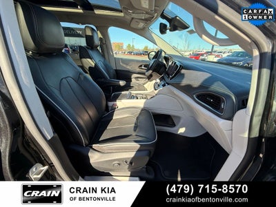 2023 Chrysler Pacifica Limited - PANORAMIC SUNROOF / CARFAX ONE OWNER