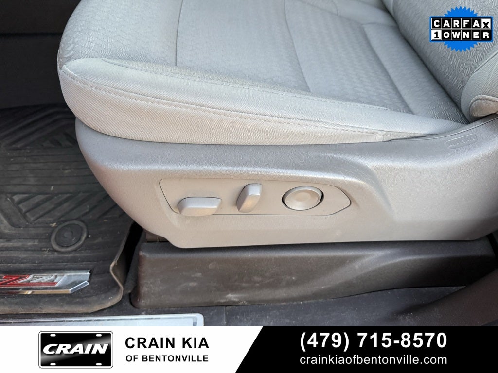 2024 Chevrolet Silverado 1500 LT Z71 - 4WD / CLEAN CARFAX / ONE OWNER