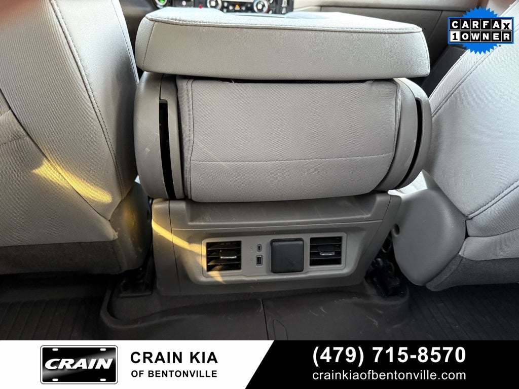 2024 Chevrolet Silverado 1500 LT Z71 - 4WD / CLEAN CARFAX / ONE OWNER