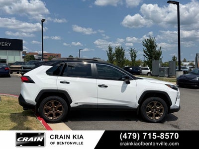 2024 Toyota RAV4 Hybrid Woodland Edition - AWD / CLEAN CARFAX / ONE OWNER