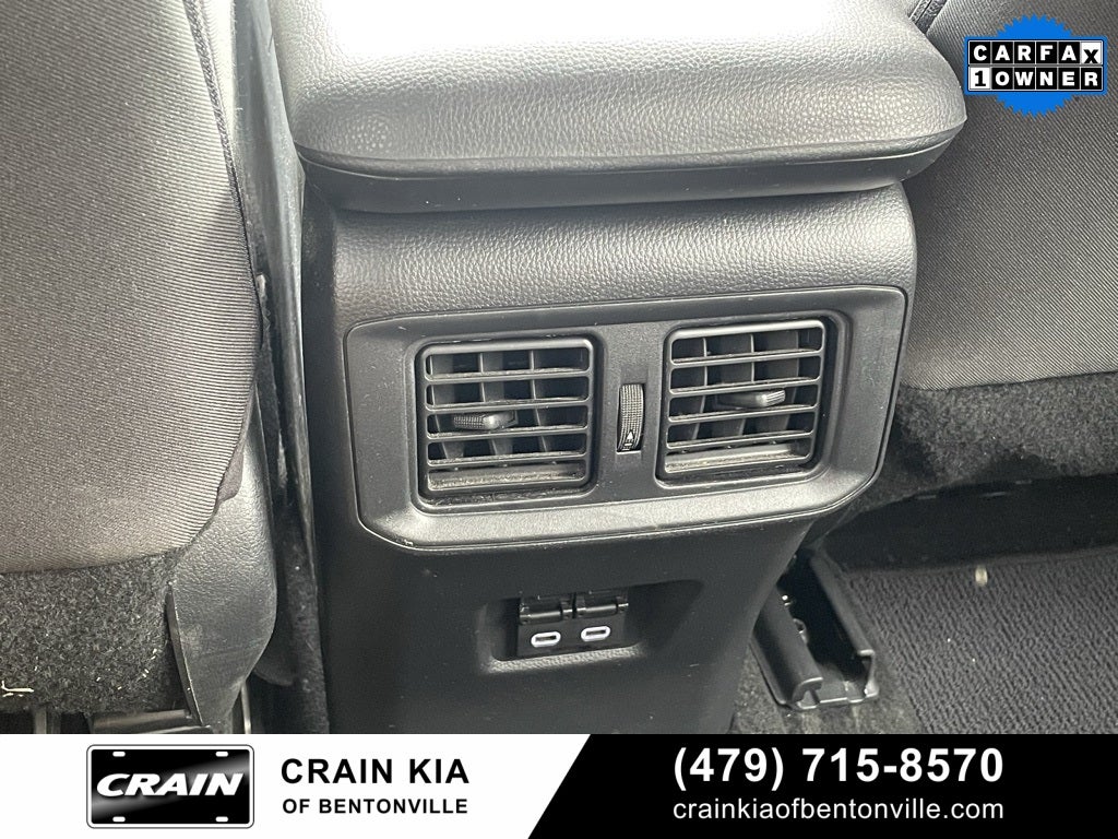 2024 Toyota RAV4 XLE - CLEAN CARFAX / ONE OWNER