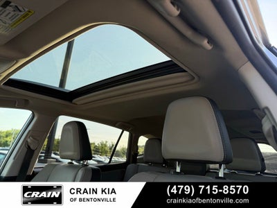 2016 Toyota RAV4 Limited - SUNROOF