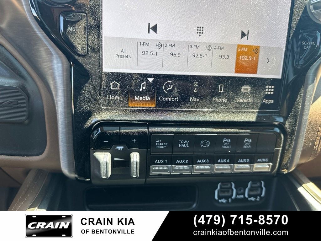 2022 RAM 3500 Limited Longhorn - 4WD / SUNROOF / DUALLY