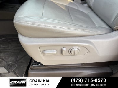 2019 Chevrolet Silverado 1500 LT - 4WD / CLEAN CARFAX