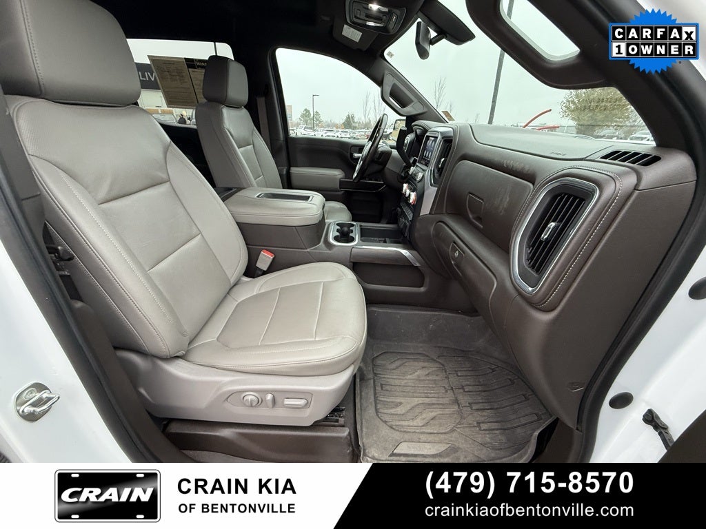 2021 GMC Sierra 1500 SLT - 4WD / CARFAX ONE OWNER