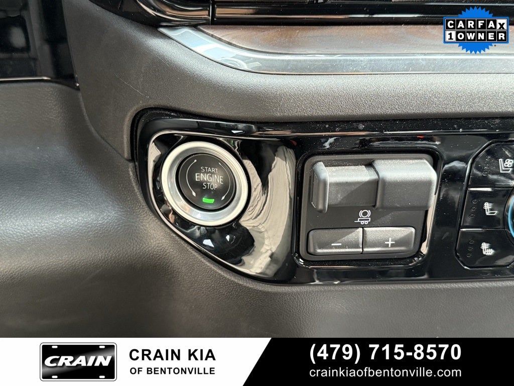 2024 GMC Sierra 1500 SLT - 4WD / SUNROOF / CLEAN CARFAX / ONE OWNER