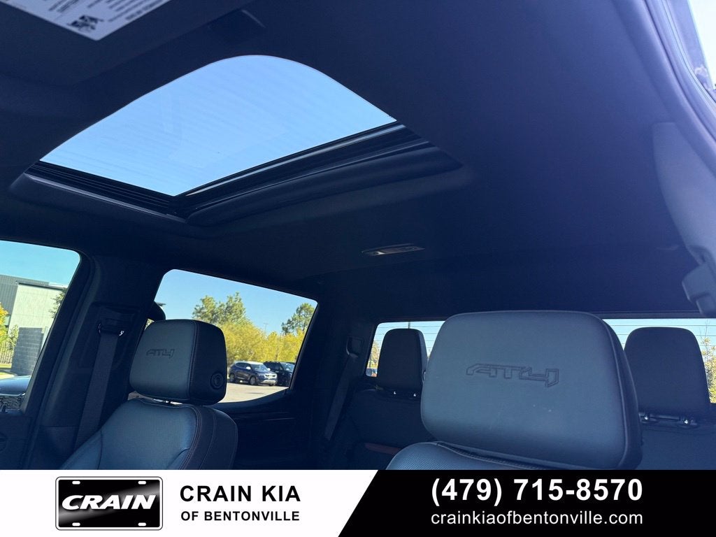 2024 GMC Sierra 1500 AT4 - 4WD / SUNROOF / CLEAN CARFAX
