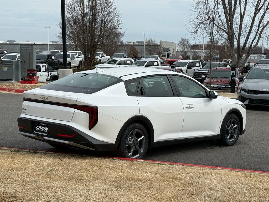 2026 Kia K4 LXS