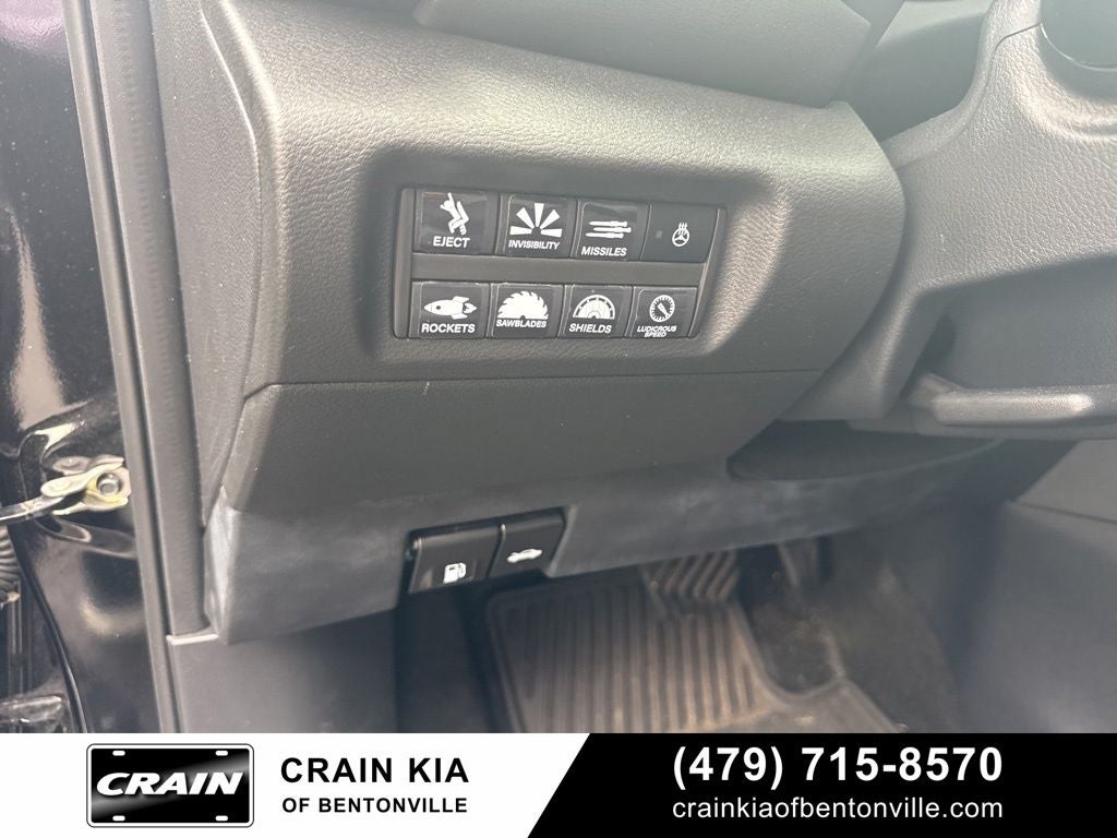 2023 Nissan Kicks SR Premium - CLEAN CARFAX / ONE OWNER