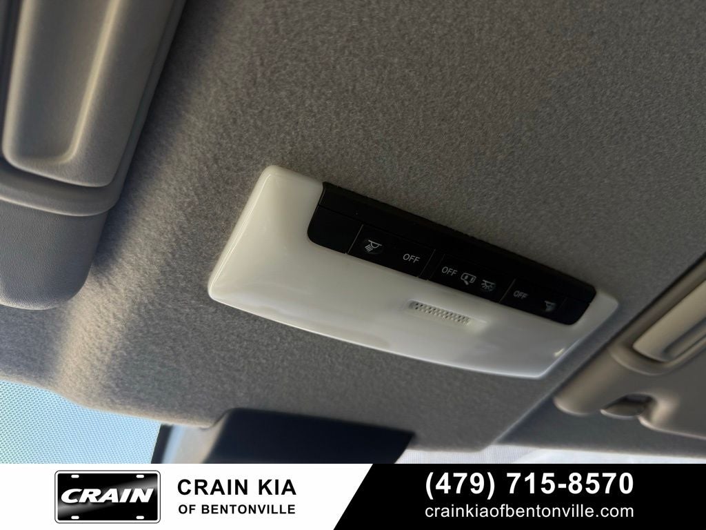 2020 Nissan Kicks SR - CARFAX HISTORY