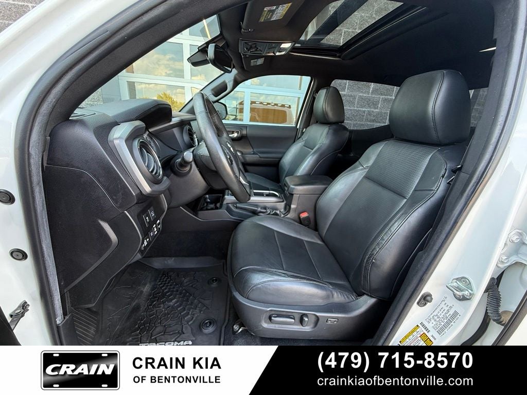 2022 Toyota Tacoma TRD Off-Road Premium V6 - 4WD / SUNROOF / CLEAN CARFAX / LIFTED