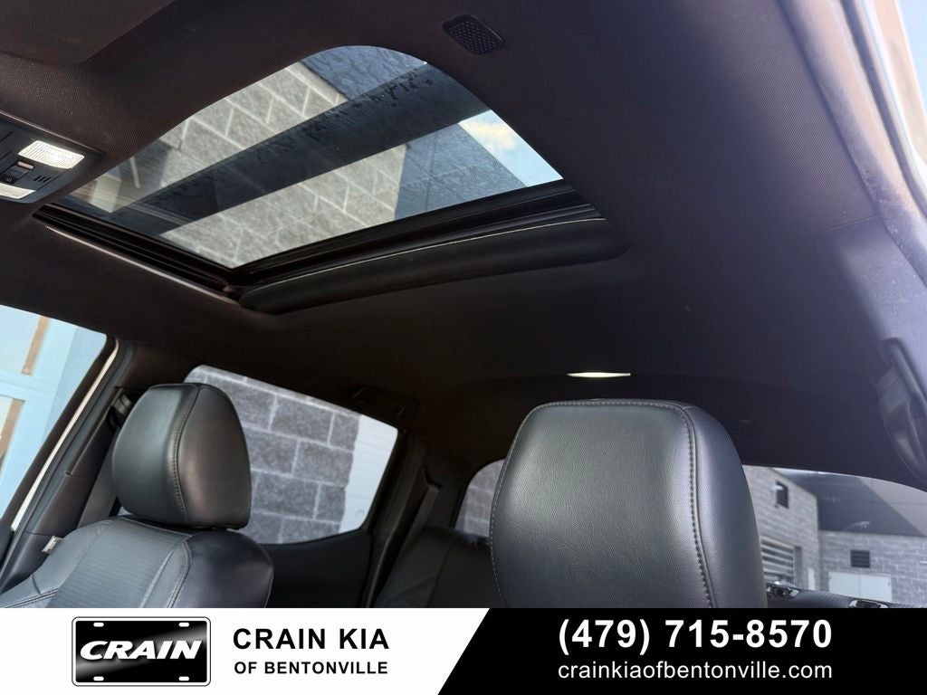 2022 Toyota Tacoma TRD Off-Road Premium V6 - 4WD / SUNROOF / CLEAN CARFAX / LIFTED