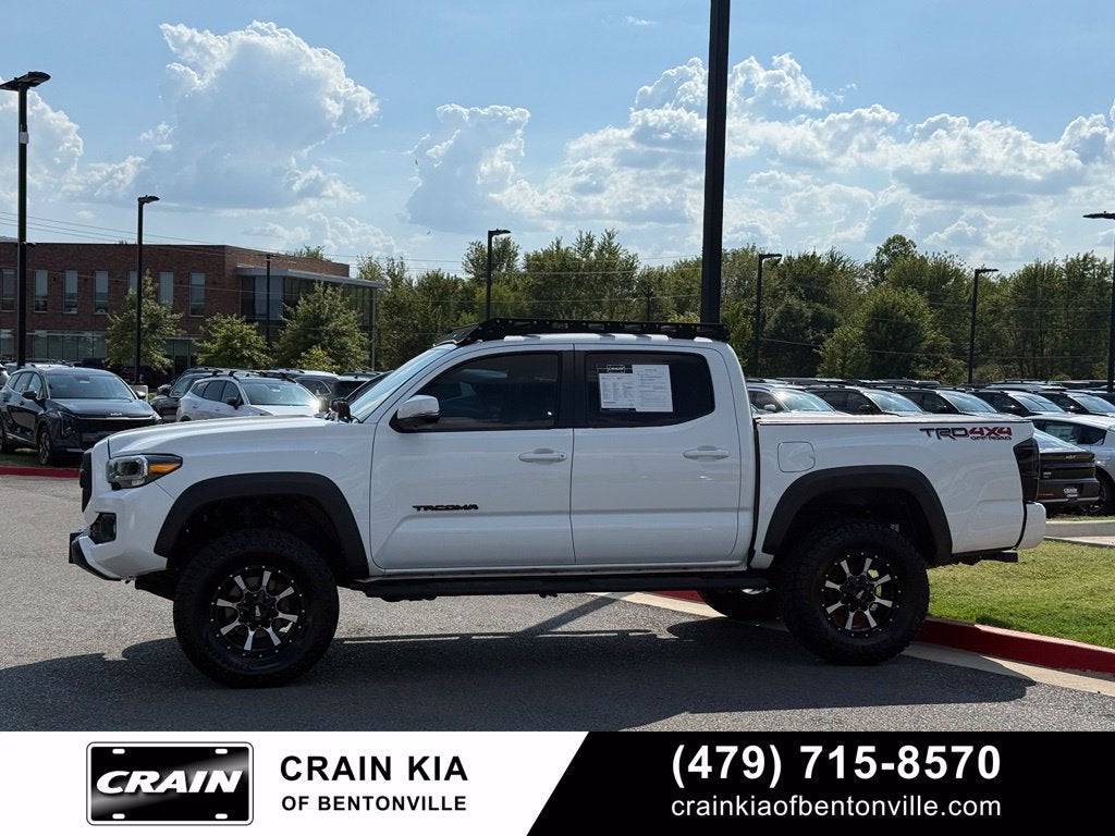 2022 Toyota Tacoma TRD Off-Road Premium V6 - 4WD / SUNROOF / CLEAN CARFAX / LIFTED