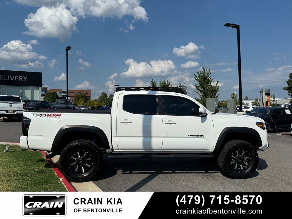 2022 Toyota Tacoma TRD Off-Road Premium V6 - 4WD / SUNROOF / CLEAN CARFAX / LIFTED