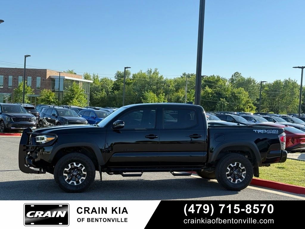 2023 Toyota Tacoma TRD Off-Road V6 - 4WD / SUNROOF / ONE OWNER