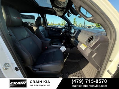 2022 Toyota Tacoma TRD Pro V6 - 4WD / SUNROOF / ONE OWNER