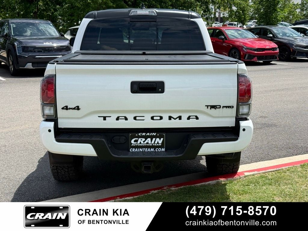 2022 Toyota Tacoma TRD Pro V6 - 4WD / SUNROOF / ONE OWNER