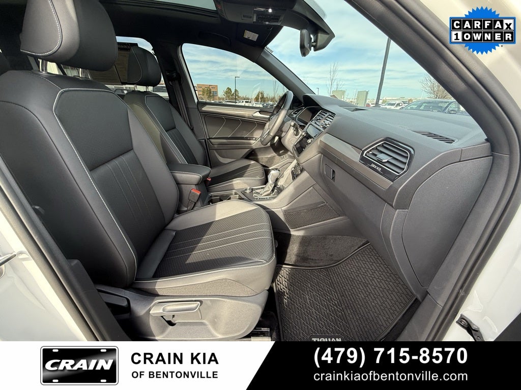 2024 Volkswagen Tiguan 2.0T SE R-Line Black - AWD / PANORAMIC SUNROOF / ONE OWNER