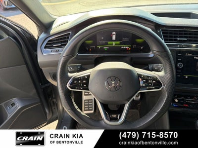 2022 Volkswagen Tiguan 2.0T SE R-Line Black - AWD / PANORAMIC SUNROOF / CLEAN CARFAX