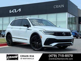2022 Volkswagen Tiguan 2.0T SE R-Line Black - SUNROOF