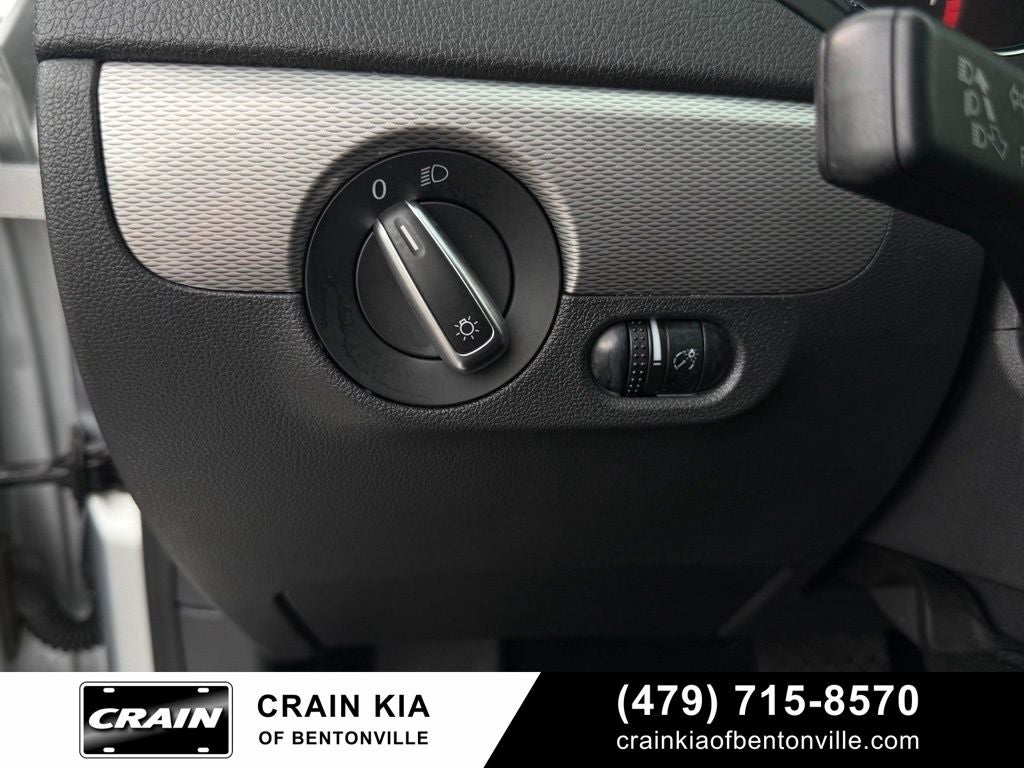 2015 Volkswagen Jetta 1.8T SE - CLEAN CARFAX