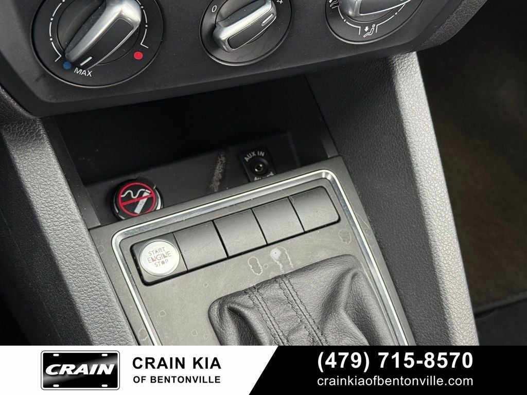 2015 Volkswagen Jetta 1.8T SE - CLEAN CARFAX