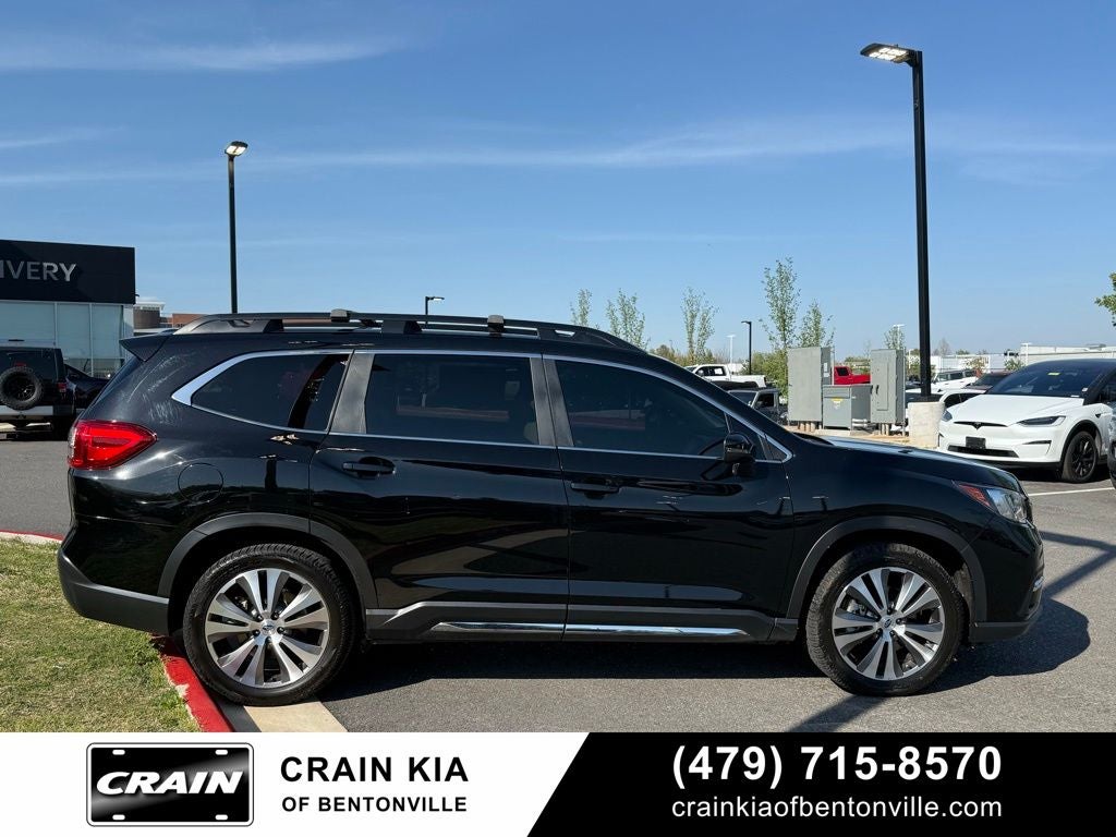2022 Subaru Ascent Limited - AWD / PANORAMIC SUNROOF / CARFAX ONE OWNER
