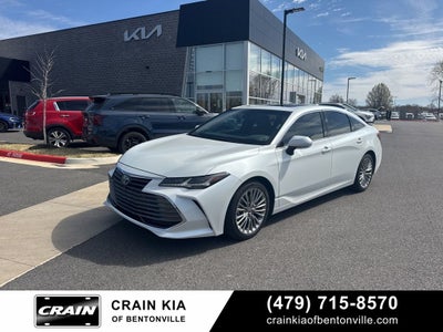 2022 Toyota Avalon Hybrid Limited - SUNROOF / CLEAN CARFAX