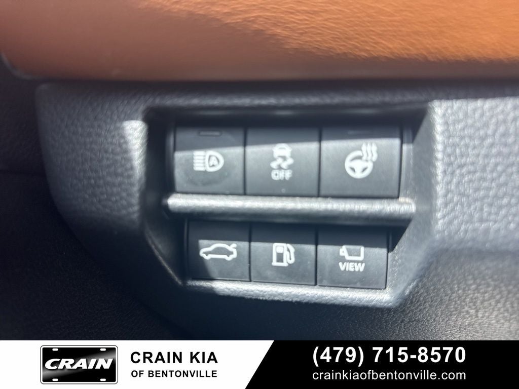 2022 Toyota Avalon Hybrid Limited - SUNROOF / CLEAN CARFAX